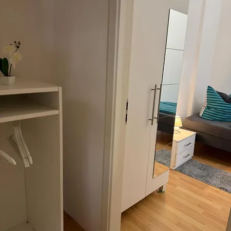 Apartment's Am Luisenpark - Stadtnah - Wlan - Smart Tv - Stellplatz Apartment